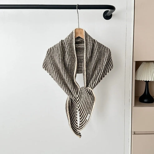 Fashionable Comfortable Triangle Striped Scarf Elegant Windproof Neck Warmer Versatile Soft Knit Wool Scarf Casual Wear
