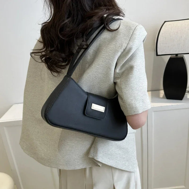 Underarm Bag Buckle Handbag and Purse Fashion Small Top-handle Bags Minimalist Shoulder Bag for Women Fashion Simple Solid Color